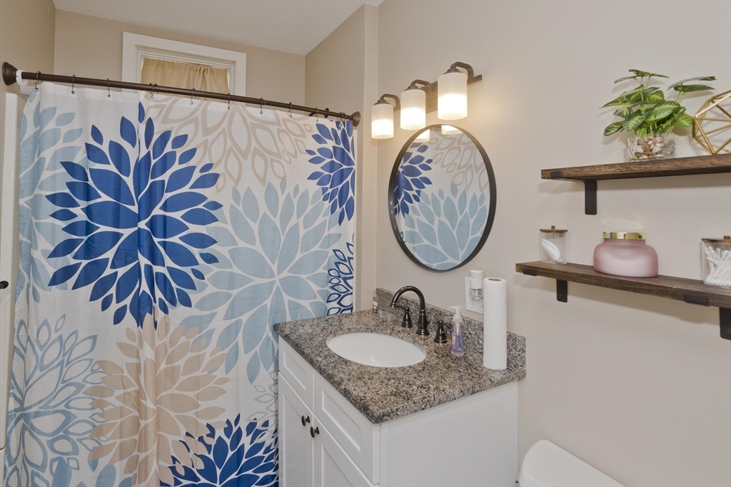 30-32 Sterling Street Springfield, MA 01107 - Photo 13 of 32 Gallery Image 13