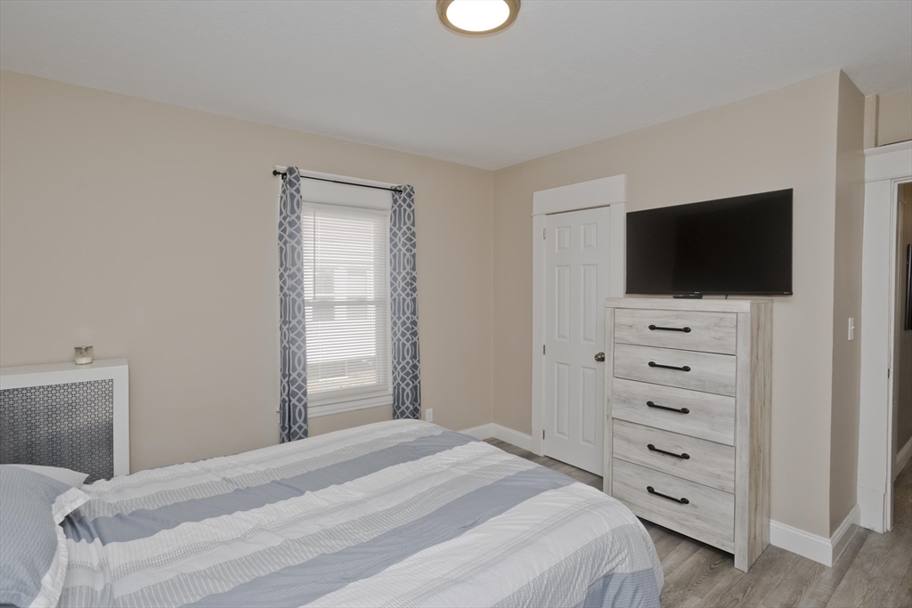 30-32 Sterling Street Springfield, MA 01107 - Photo 10 of 32 Gallery Image 10