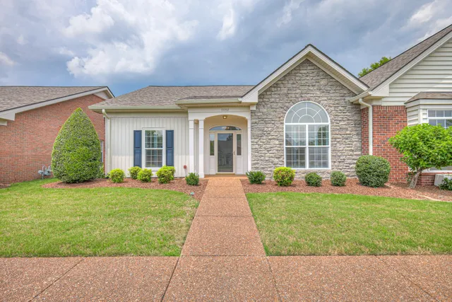 $650,000 | 7002 Sunrise Circle, Franklin, TN 37067