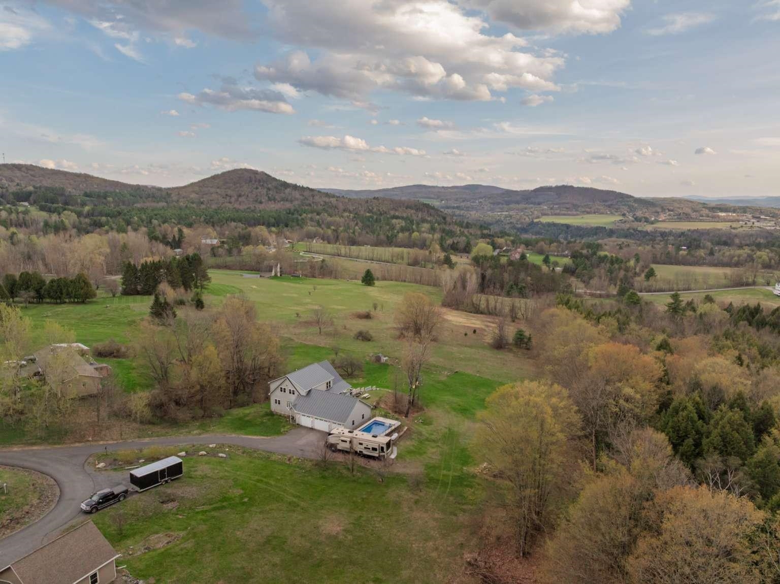 62 Phelps Road Barre Town, VT 05641 - Photo 9 of 51