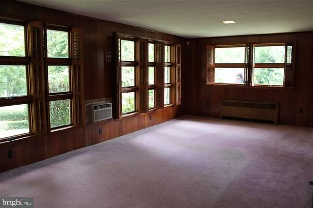 113 Hillside Road Harrisburg, PA 17104 - Photo 5 of 12 Gallery Image 5