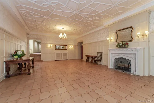 $3,400 | 3875 Waldo Avenue, Unit 2C | Fieldston