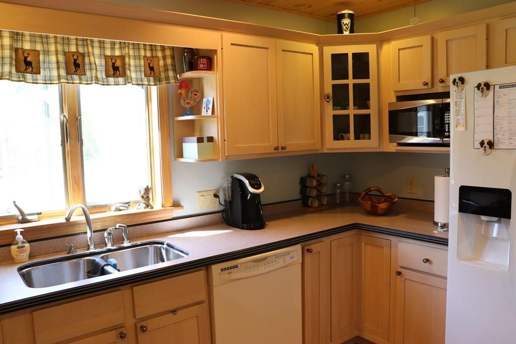 82 Martin Stream Road Fairfield, ME 04937 - Photo 7 of 35 7 cute efficient kitchen