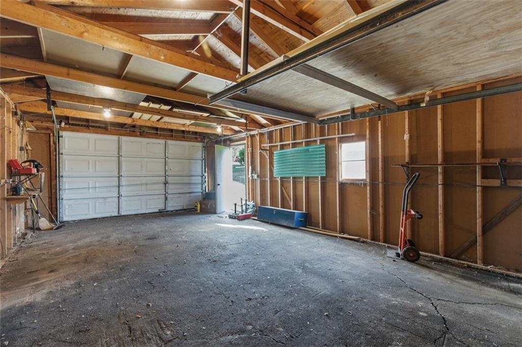 1645 Charlton Heights Road Coraopolis, PA 15108 - Photo 42 of 49 a view of empty room