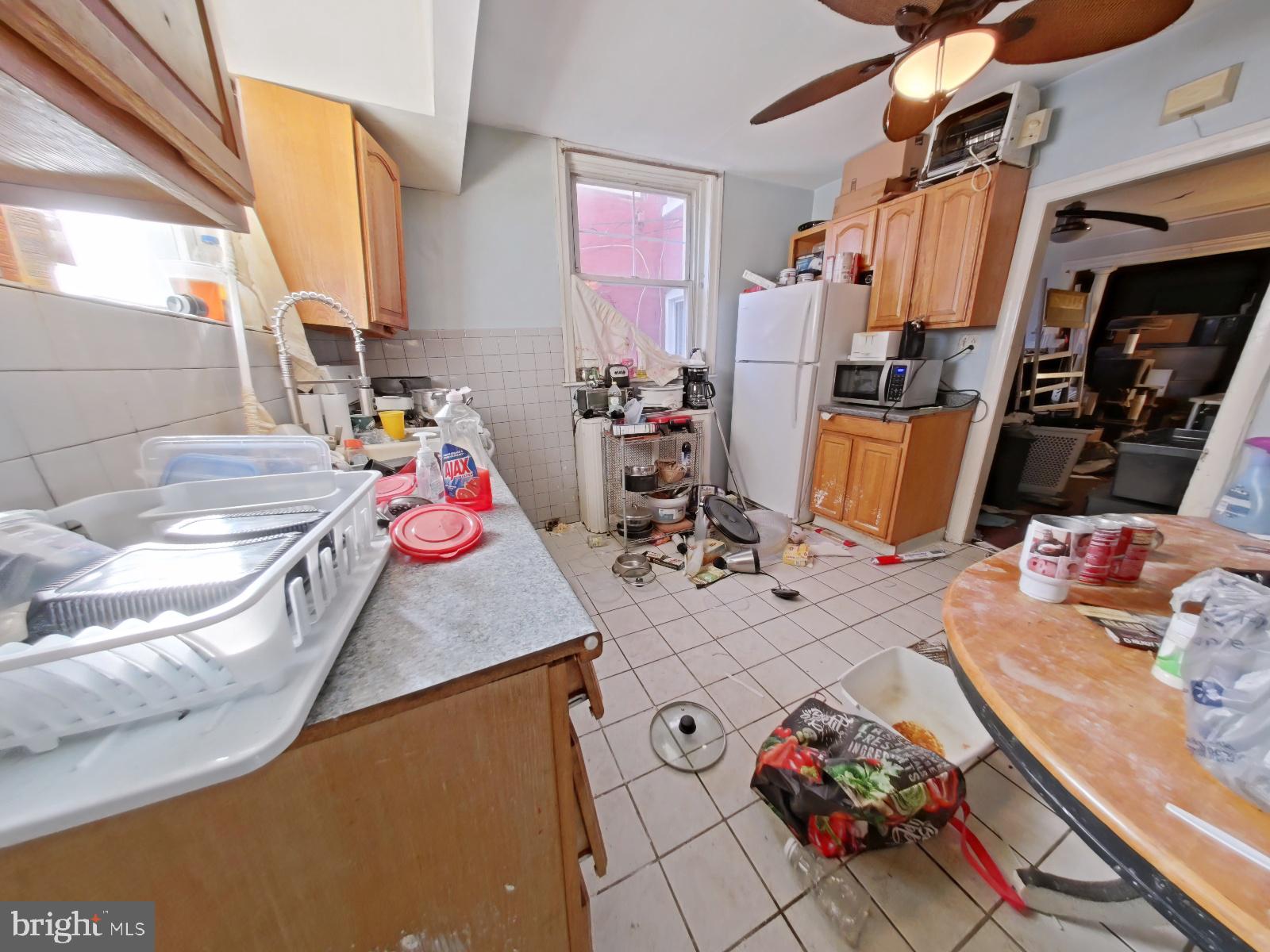 729 Wynnewood Road Philadelphia, PA 19151 - Photo 10 of 33 Kitchen