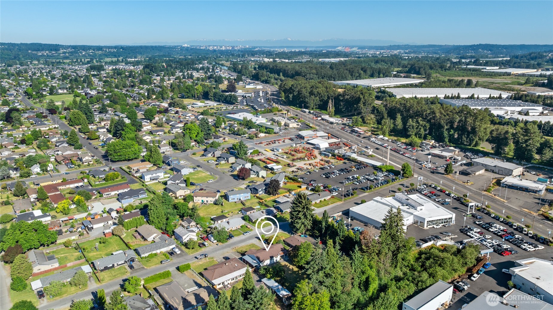 1003 9th Street Northwest Puyallup, WA 98371 - Photo 39 of 40 a view of a city