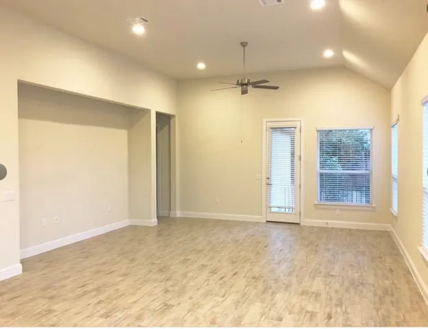 $3,500 | 8813 Moccasin Path, Austin, TX 78736