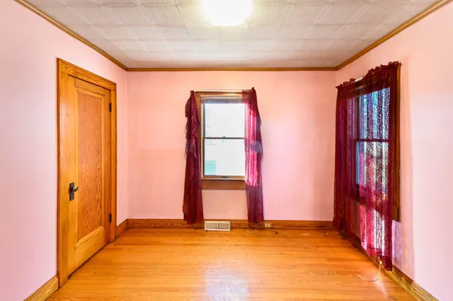 $130,000 | 735 Royal Drive, Jackson, MI 49202