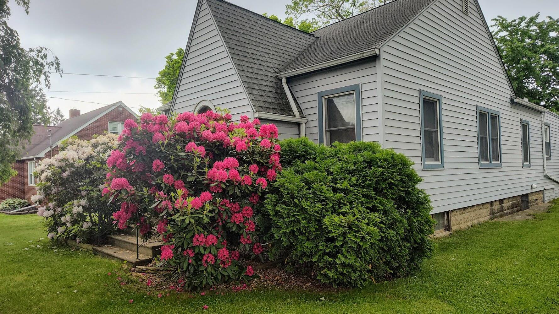 735 Royal Drive Jackson, MI 49202 - Photo 2 of 23 Messenger_creation_2C9A9B9A-F3F1-4722-BD