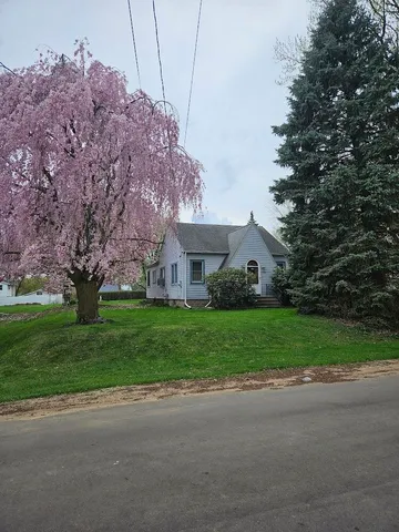 $130,000 | 735 Royal Drive, Jackson, MI 49202