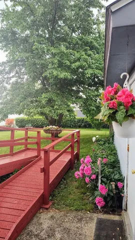 $130,000 | 735 Royal Drive, Jackson, MI 49202