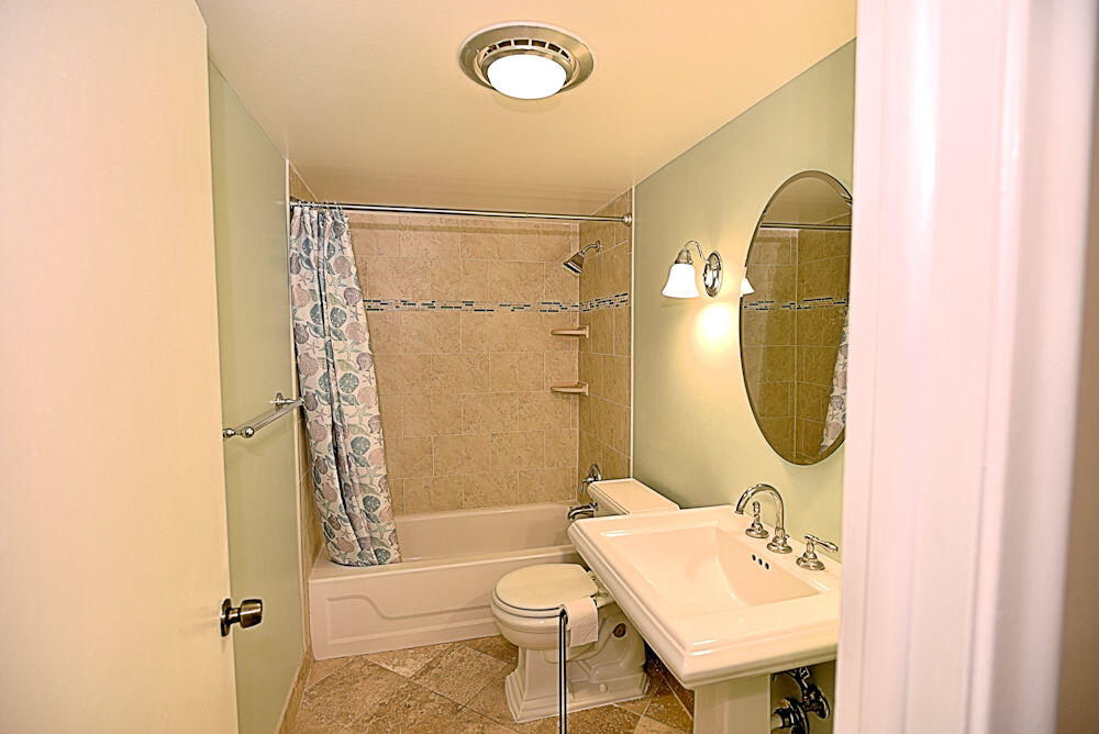 1100 Surf Road, Unit 202 Riviera Beach, FL 33404 - Photo 16 of 32 Master bath