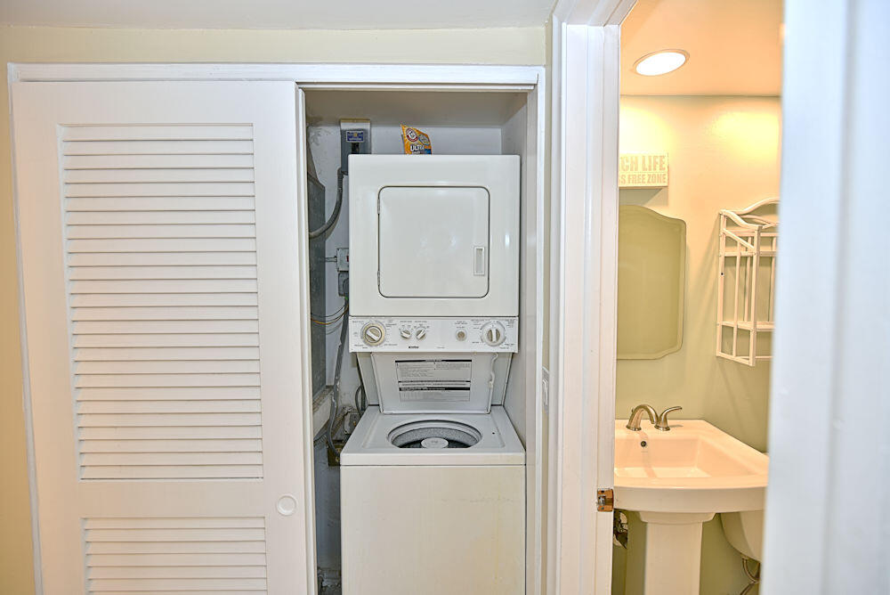 1100 Surf Road, Unit 202 Riviera Beach, FL 33404 - Photo 19 of 32 Washer /dryer within premises