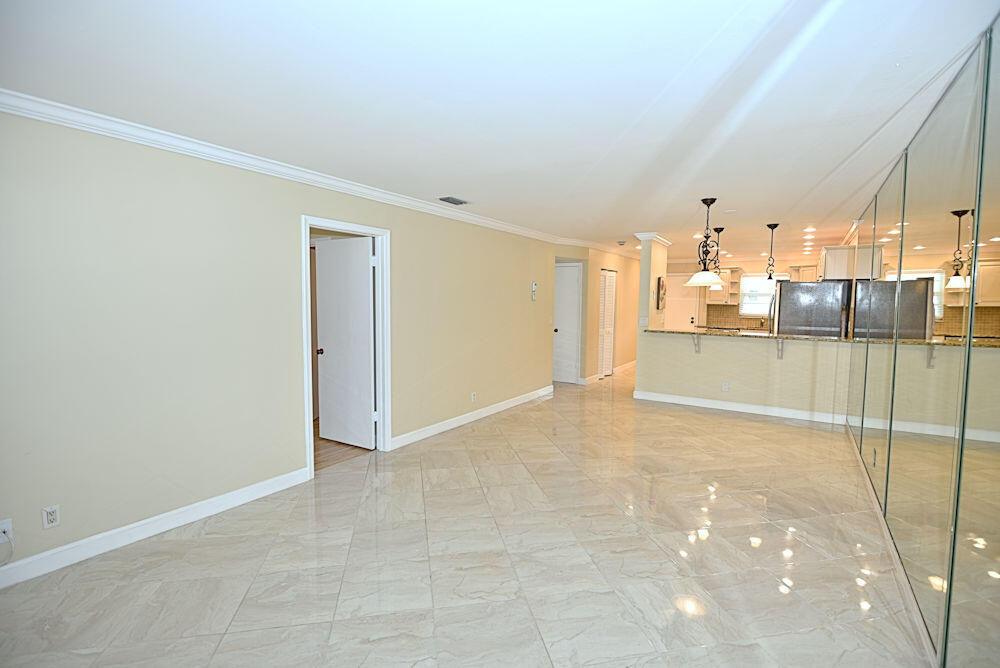 1100 Surf Road, Unit 202 Riviera Beach, FL 33404 - Photo 7 of 32 Living Area