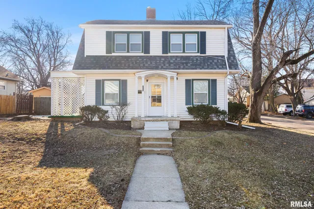 $1,600 | 400 East Virginia Avenue, Peoria, IL 61603