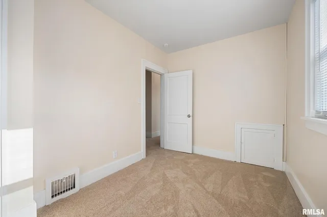 $1,600 | 400 East Virginia Avenue, Peoria, IL 61603