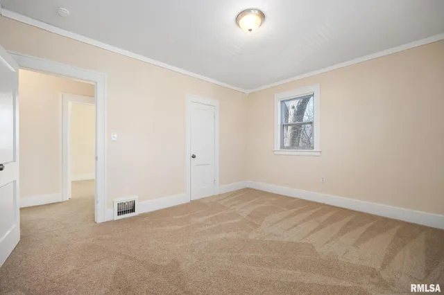 $1,600 | 400 East Virginia Avenue, Peoria, IL 61603