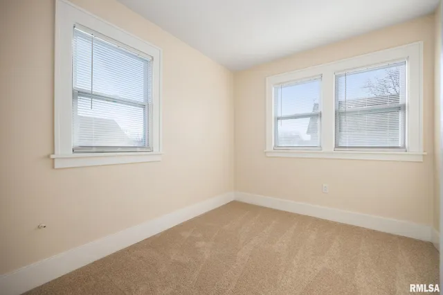 $1,600 | 400 East Virginia Avenue, Peoria, IL 61603