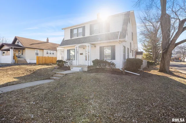 $1,600 | 400 East Virginia Avenue, Peoria, IL 61603