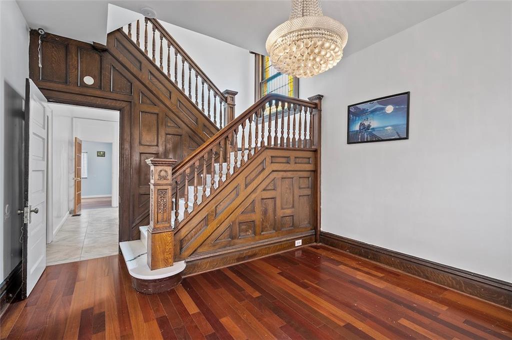362 Ridgewood Avenue Pittsburgh, PA 15229 - Photo 4 of 29