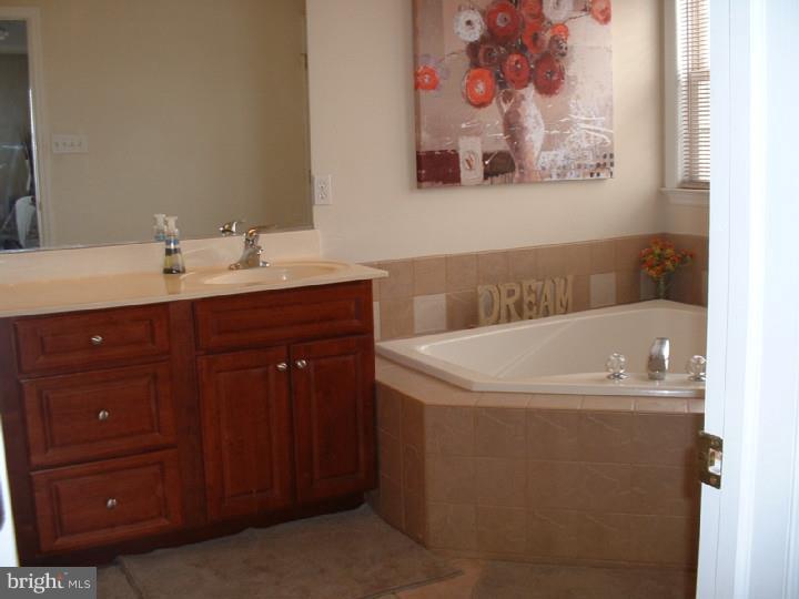 1208 Earl Road Leesport, PA 19533 - Photo 12 of 25 Master Bathroom
