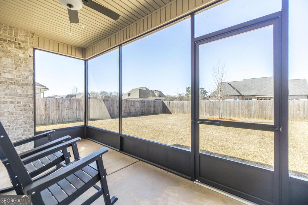 111 Fieldview Lane Kathleen, GA 31047 - Photo 29 of 36 a view of an empty room with a large window