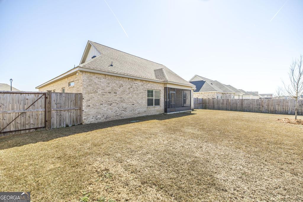 111 Fieldview Lane Kathleen, GA 31047 - Photo 30 of 36 a backyard of a house