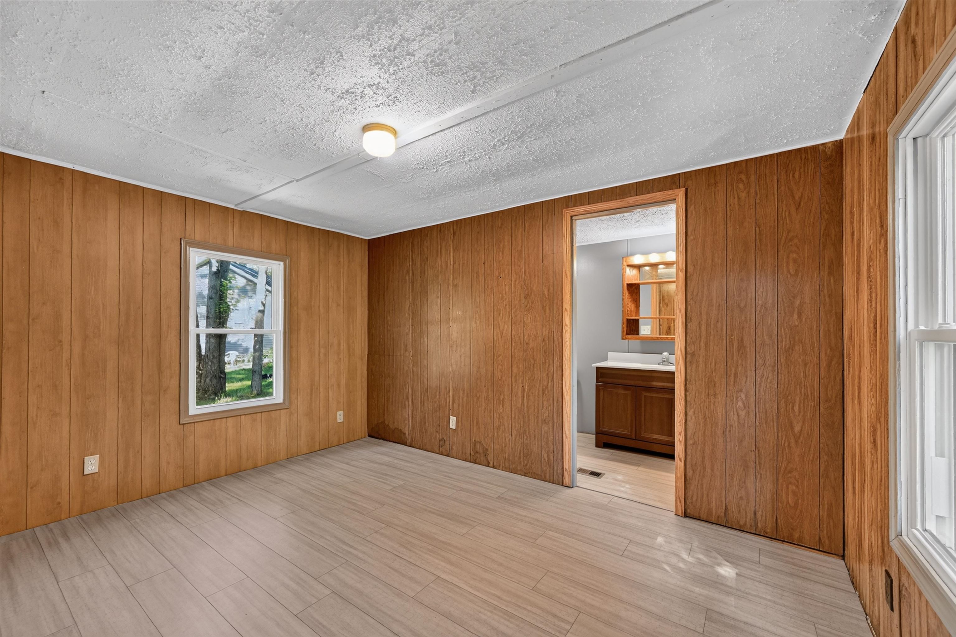 249 East Bradford Road Midland, MI 48640 - Photo 22 of 66