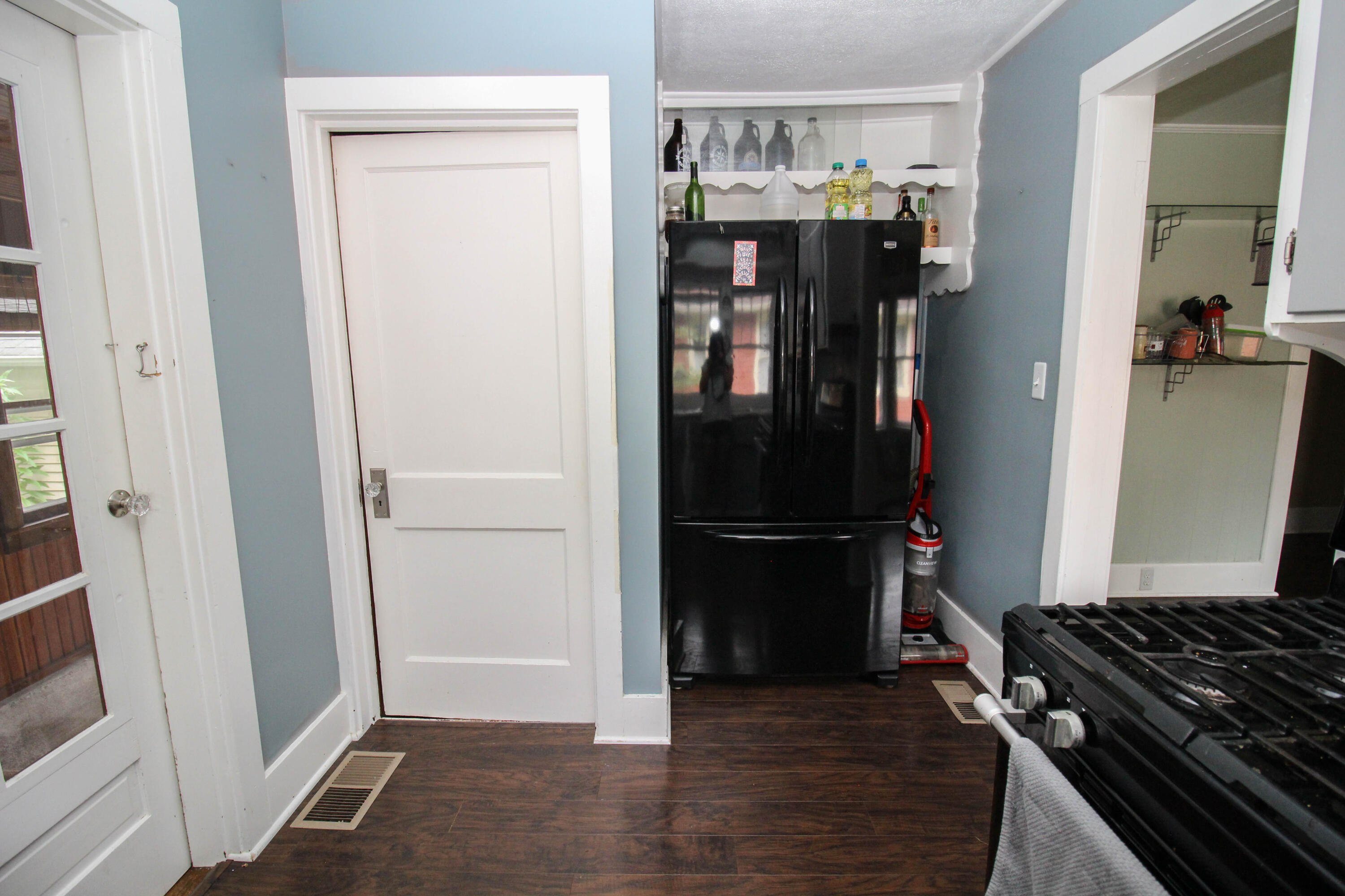 331 South Lincoln Avenue Three Rivers, MI 49093 - Photo 13 of 17 Linda (13 of 17)