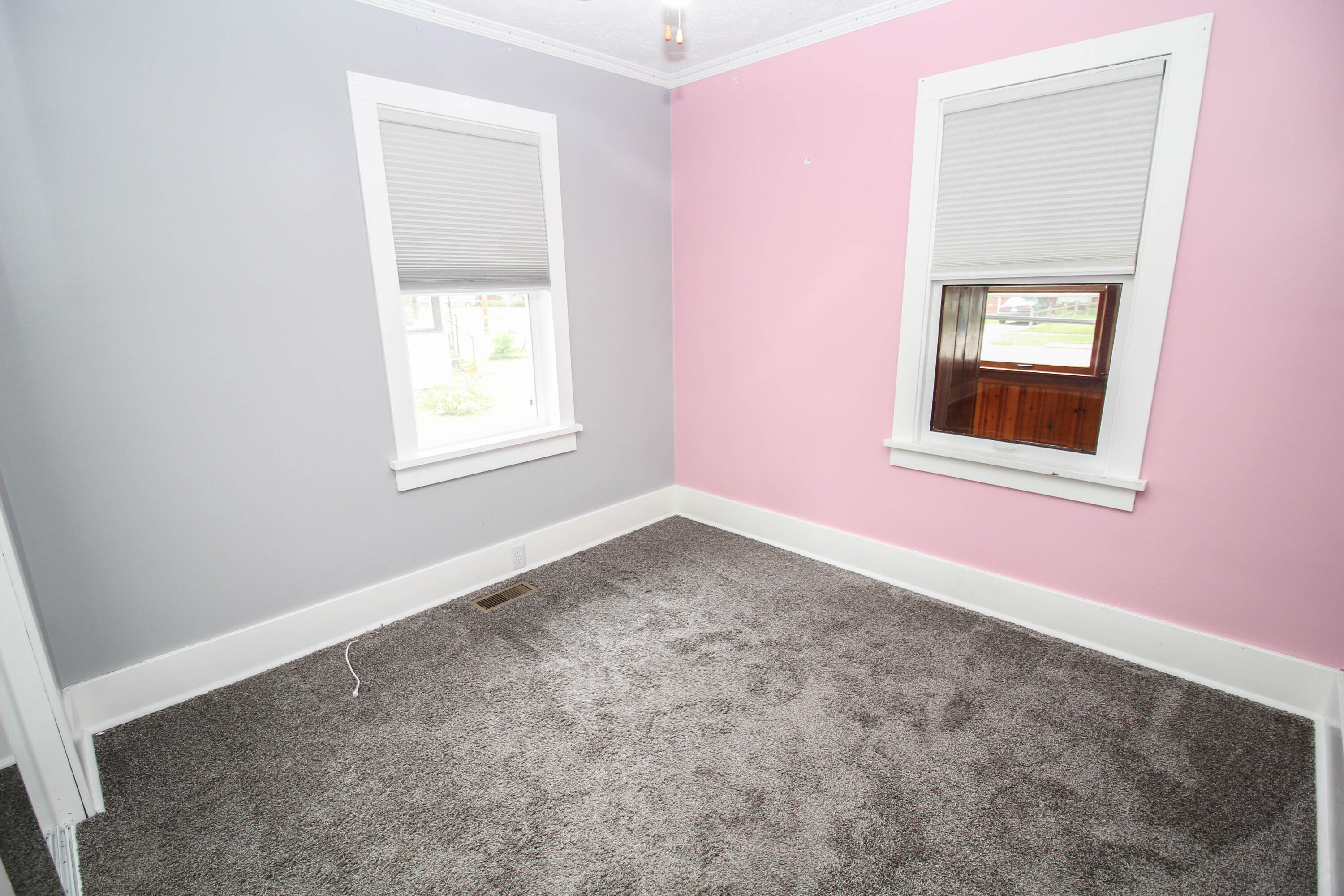 331 South Lincoln Avenue Three Rivers, MI 49093 - Photo 16 of 17 Linda (16 of 17)