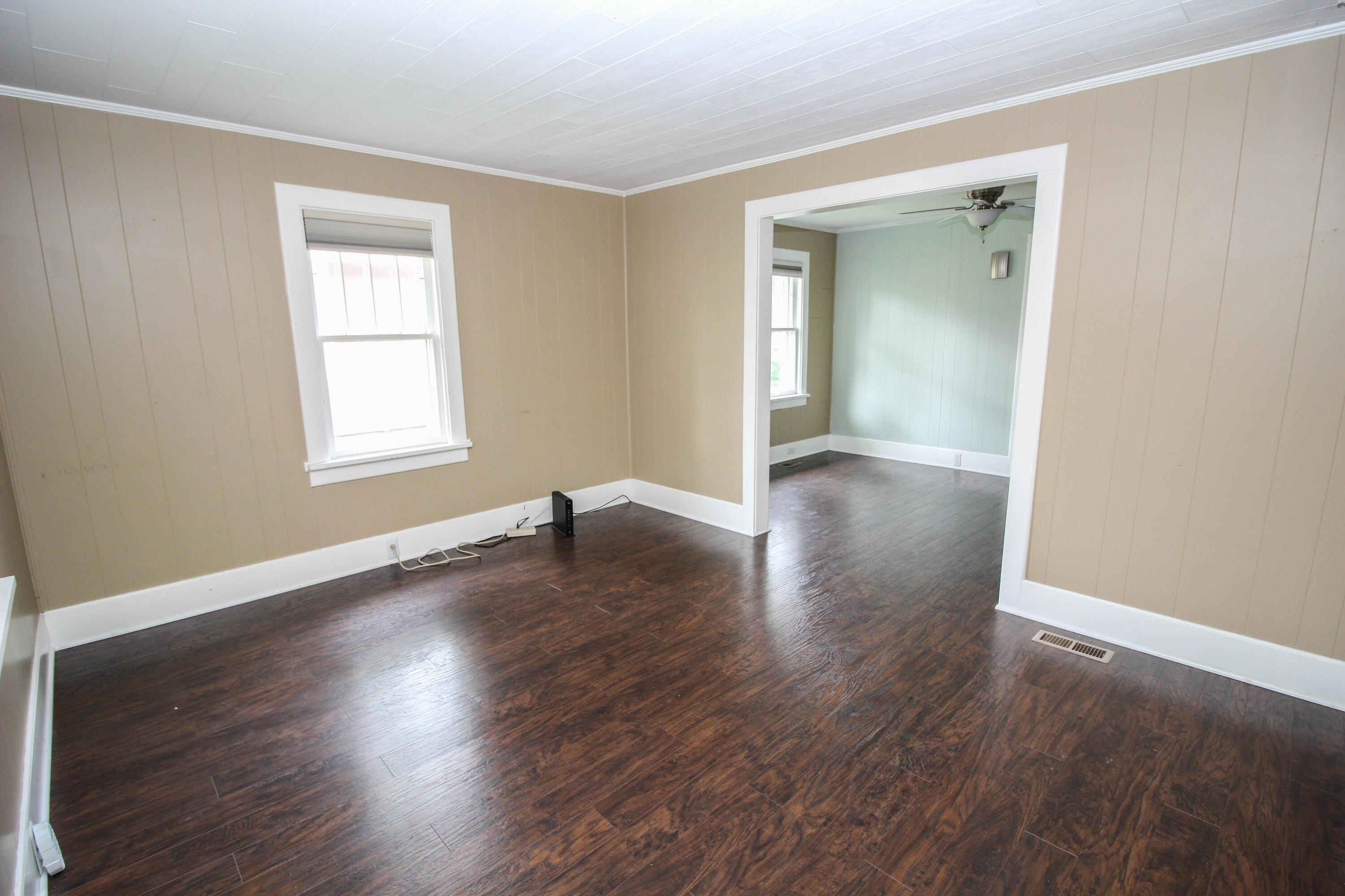 331 South Lincoln Avenue Three Rivers, MI 49093 - Photo 8 of 17 Linda (8 of 17)