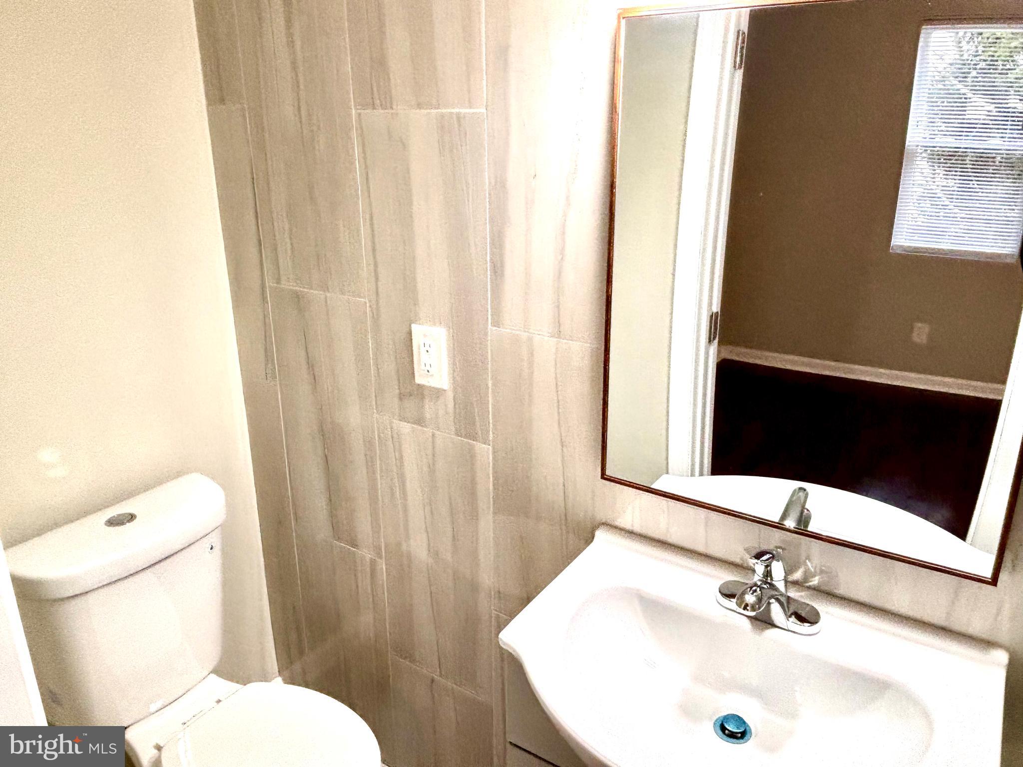 6000 Alma Street Philadelphia, PA 19149 - Photo 6 of 20 Bedroom one attached bathroom