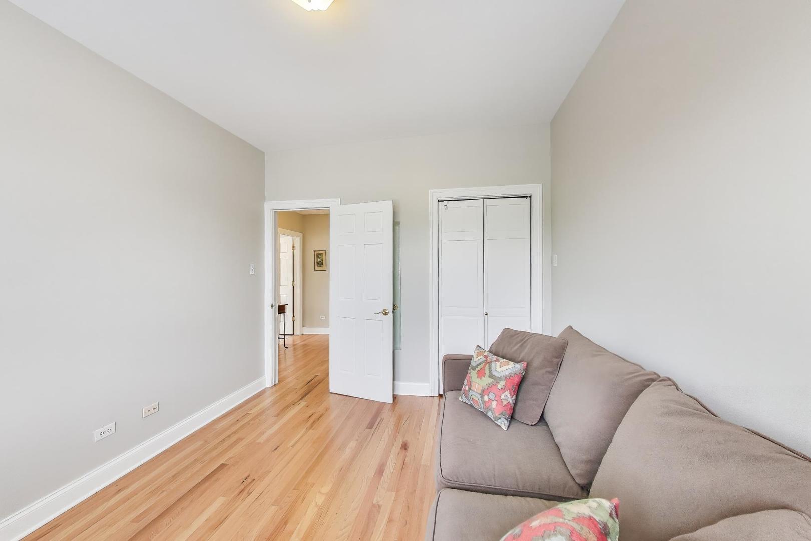 4201 West Addison Street, Unit 2B Chicago, IL 60641 - Photo 13 of 16