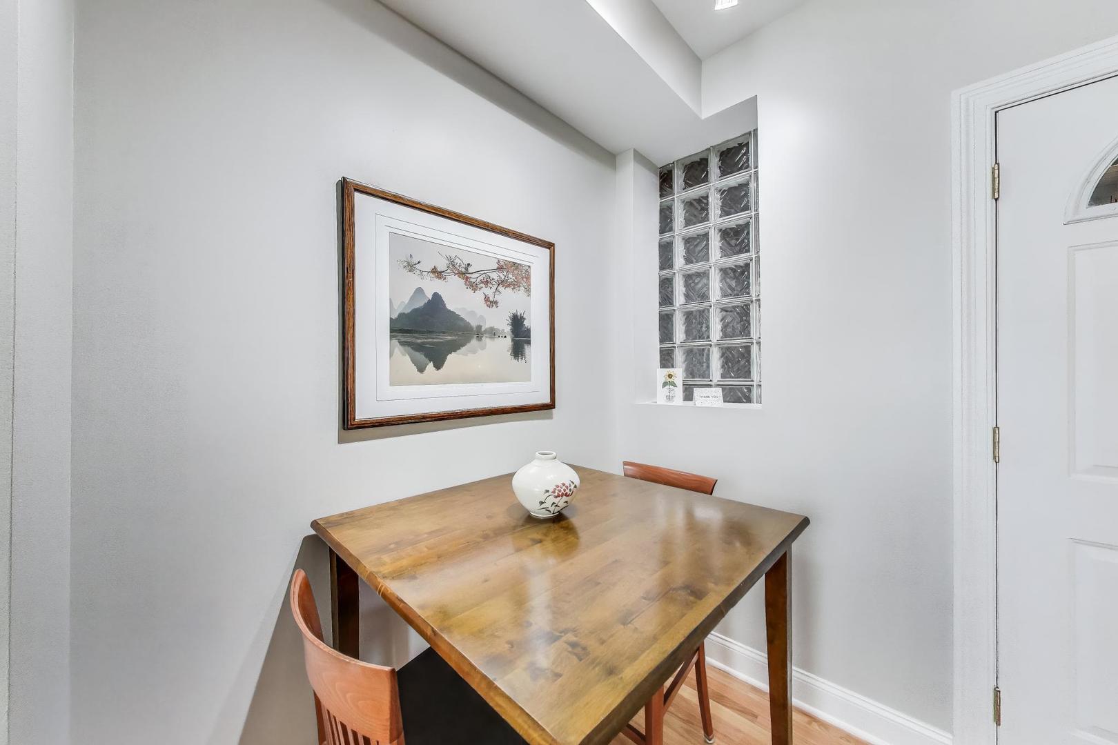 4201 West Addison Street, Unit 2B Chicago, IL 60641 - Photo 7 of 16