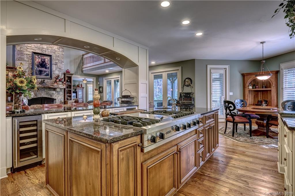 346 Running Fox Road, Unit 26 Sapphire, NC 28774 - Photo 11 of 26 Gallery Image 11