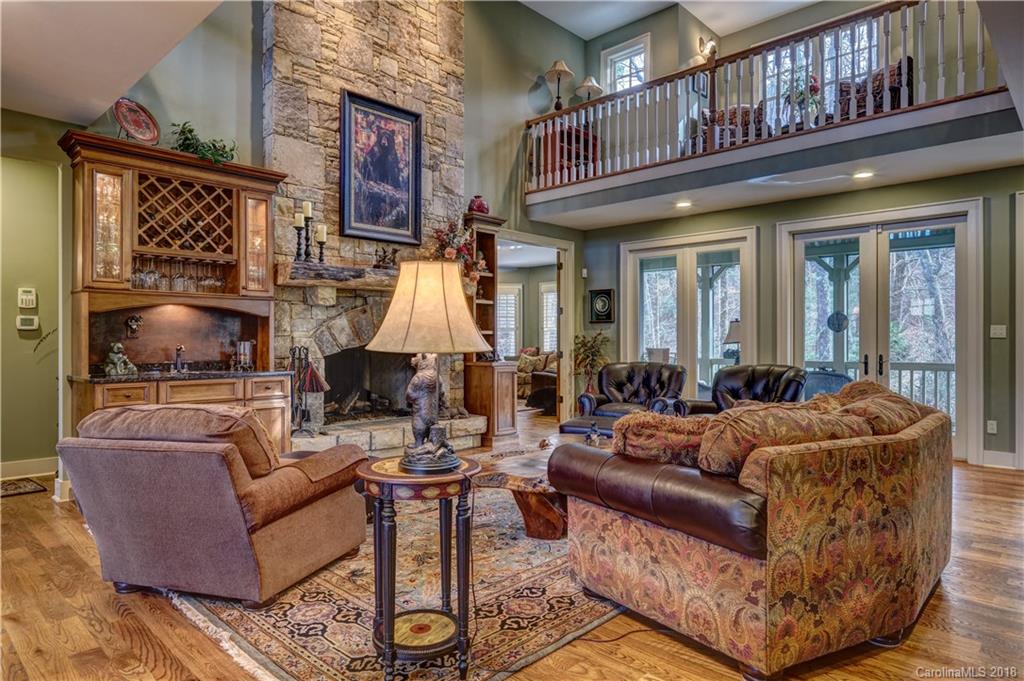 346 Running Fox Road, Unit 26 Sapphire, NC 28774 - Photo 6 of 26 Gallery Image 6