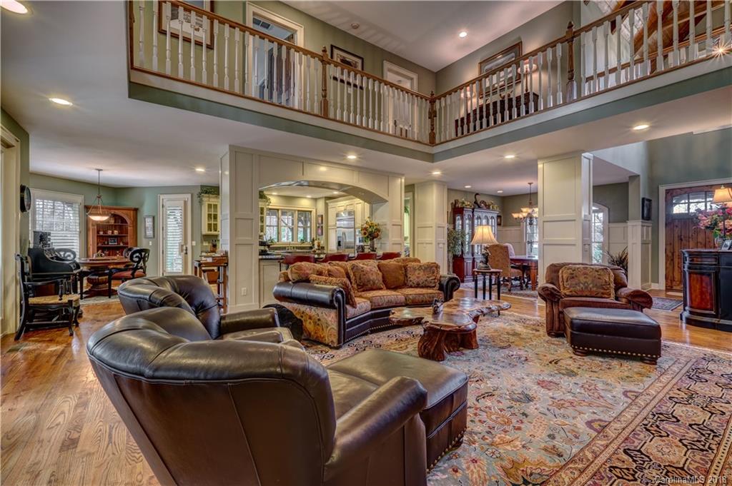 346 Running Fox Road, Unit 26 Sapphire, NC 28774 - Photo 8 of 26 Gallery Image 8