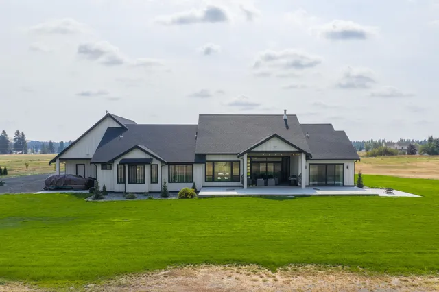 $1,800,000 | 2302 West Gibbs Road, Spokane, WA 99224