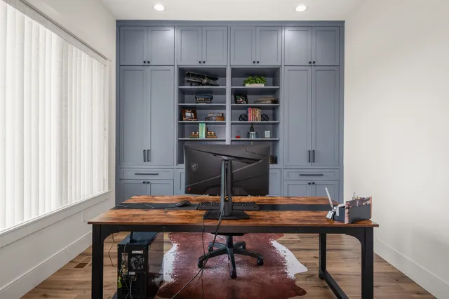 $1,800,000 | 2302 West Gibbs Road, Spokane, WA 99224