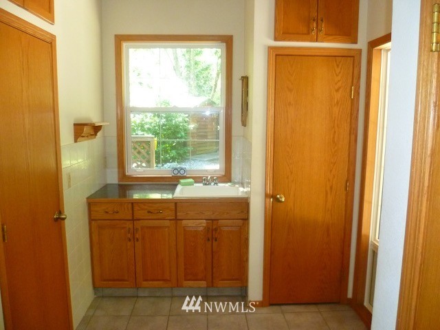 2175 Bear Trap Road Point Roberts, WA 98281 - Photo 13 of 24