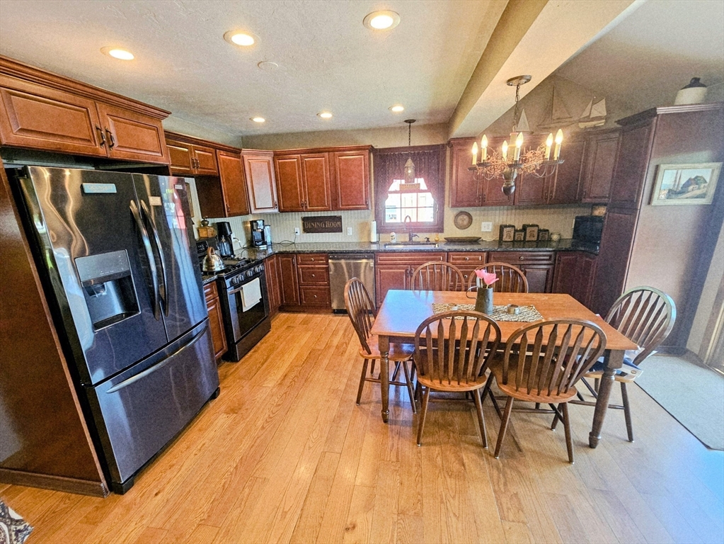 67 South Charlton Shore Road Charlton, MA 01507 - Photo 13 of 33