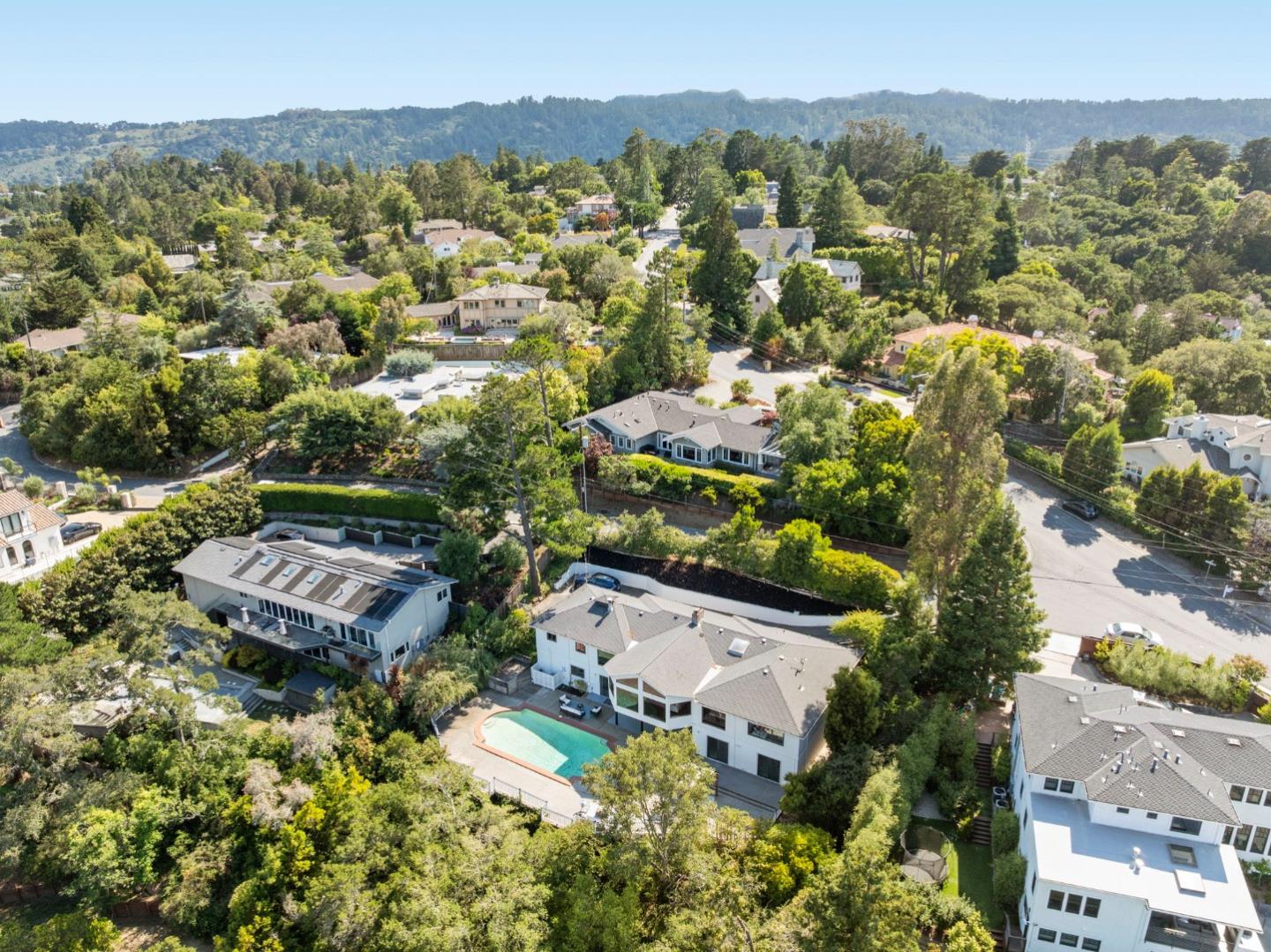 1407 Carlton Road Hillsborough, CA 94010 - Photo 7 of 113