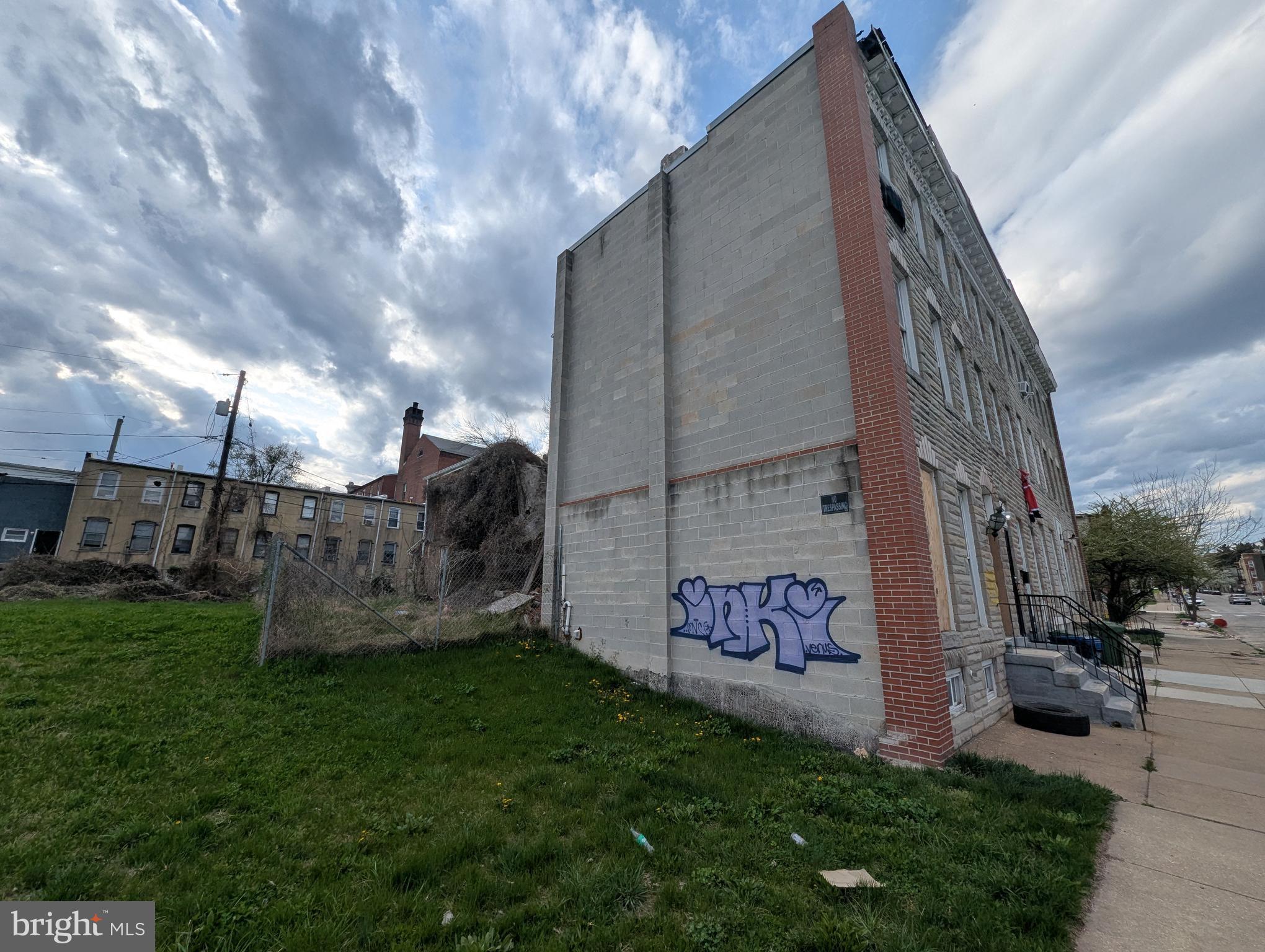 22 South Mount Street Baltimore, MD 21223 - Photo 3 of 10