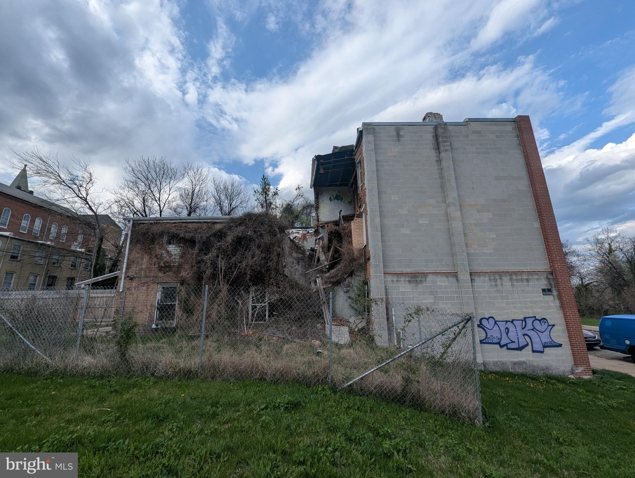22 South Mount Street Baltimore, MD 21223 - Photo 4 of 10