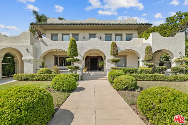 $2,300,000 | 3741 West 27th Street, Los Angeles, CA 90018