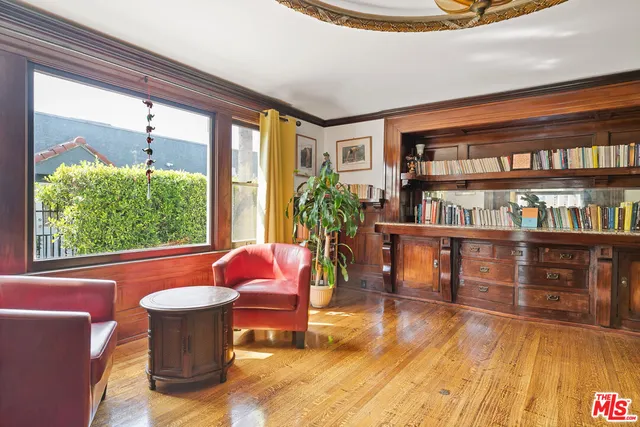 $2,300,000 | 3741 West 27th Street, Los Angeles, CA 90018