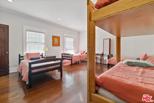 $2,300,000 | 3741 West 27th Street, Los Angeles, CA 90018