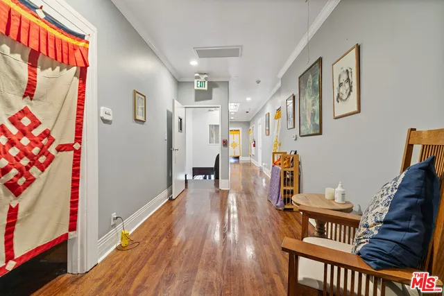 $2,300,000 | 3741 West 27th Street, Los Angeles, CA 90018