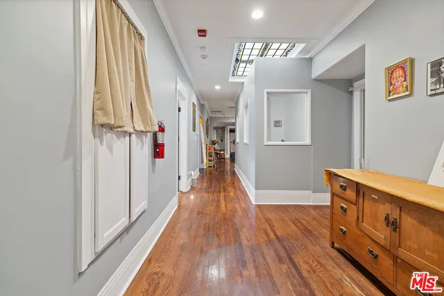 $2,300,000 | 3741 West 27th Street, Los Angeles, CA 90018