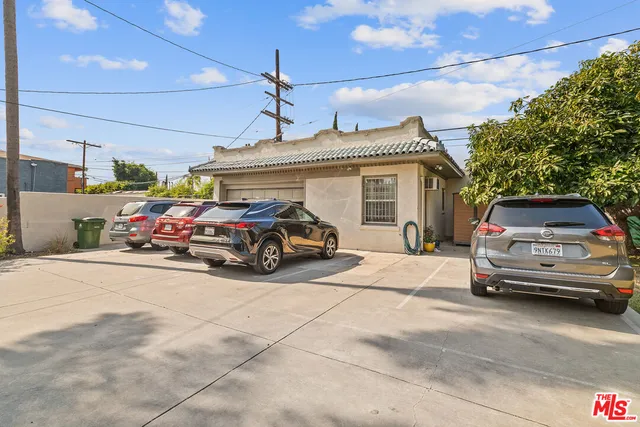 $2,300,000 | 3741 West 27th Street, Los Angeles, CA 90018